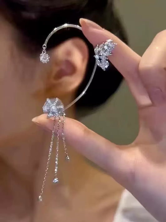 Swirling Tassel Ear Hanging
