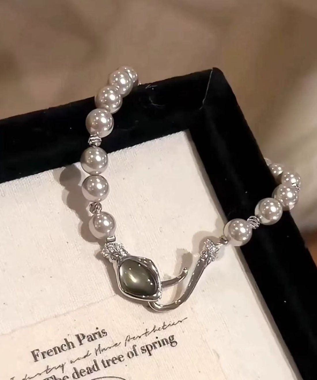 Silver Cyber Goth Pearl Bracelet - Liquid Metal Eye Pendant Aesthetic Jewelry