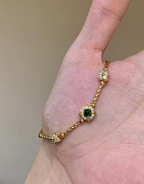 The Vintage Emerald Floral Bracelet