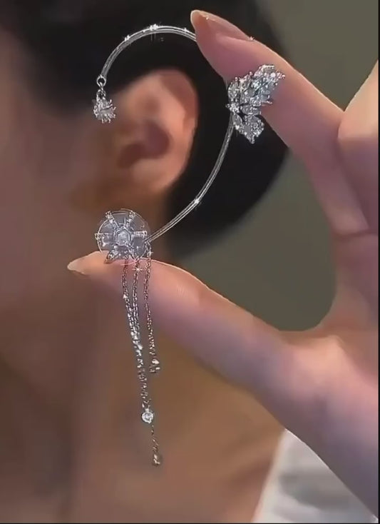 Swirling Tassel Ear Hanging